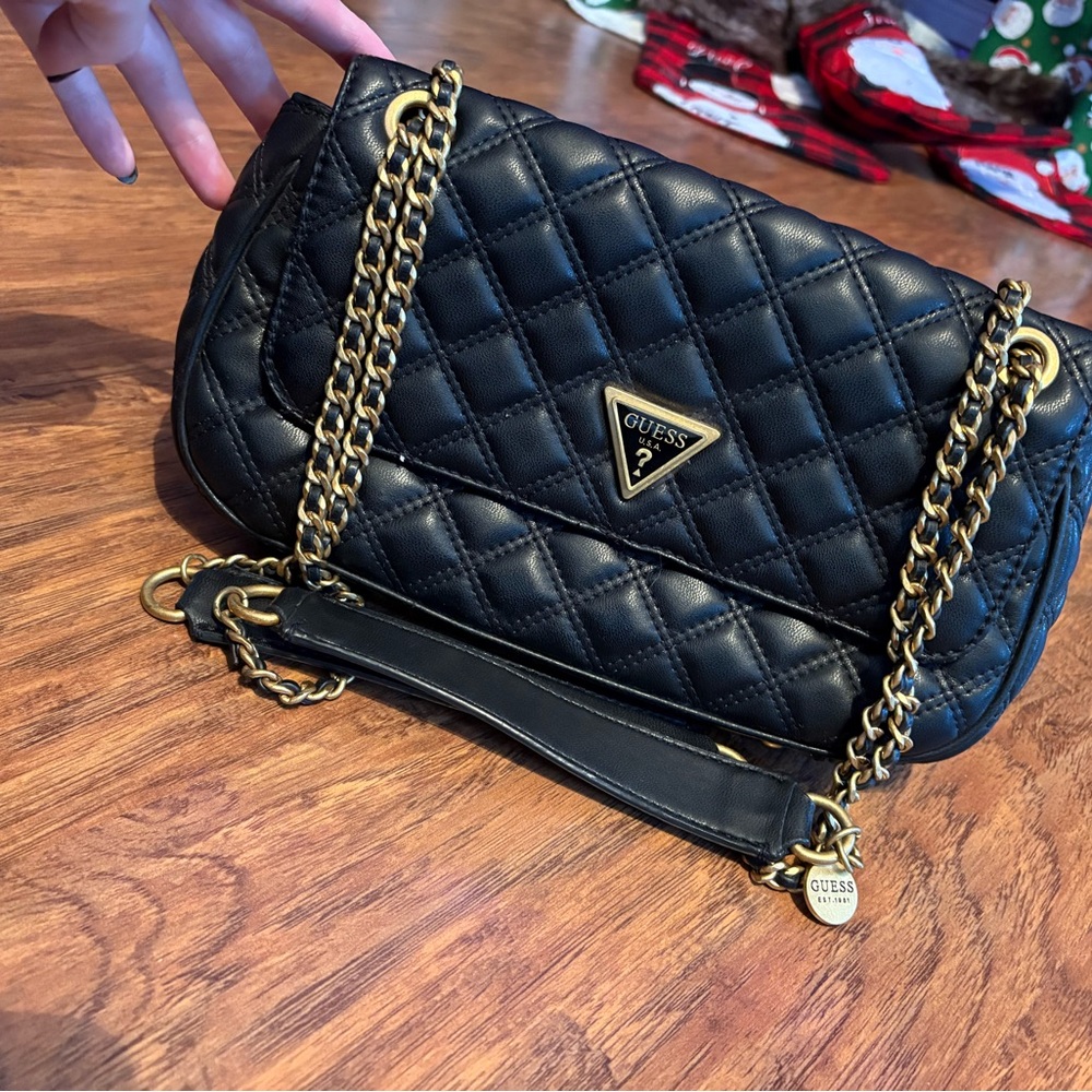 GUESS Black Quilted Shoulder Bag with Gold Chain